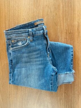 Joe's Jeans – The Smith mid rise distressed ripped knees cropped straight-leg